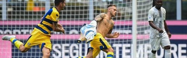  AC米兰凭借争议点球一球小胜维罗纳  