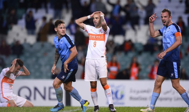  阿雅克肖攻势如潮却憾失点球错失良机