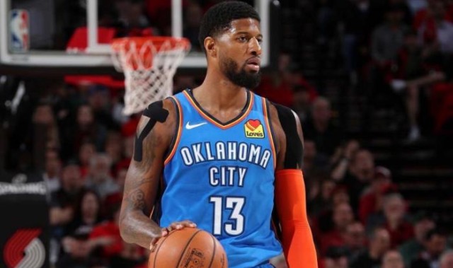  利拉德超远压哨三分命中，开拓者加时险胜鹈鹕保悬念