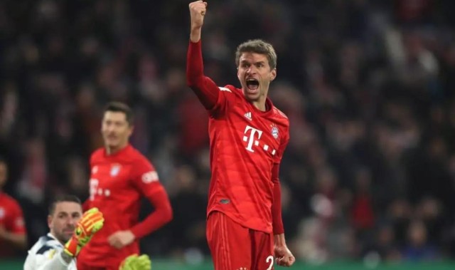  洛里昂旧将回归救主，替补登场上演梅开二度  