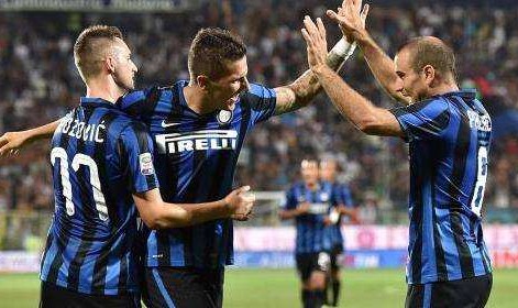  那不勒斯防线重组千万签葡超铁卫达成协议  