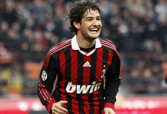  昂热青年军崭露头角，客场逼平传统豪门